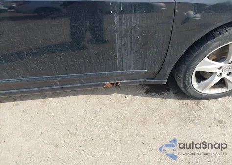 2011 Acura Tsx 2.4 z USA, uszkodzony, nr VIN JH4CU2F6XBC018689